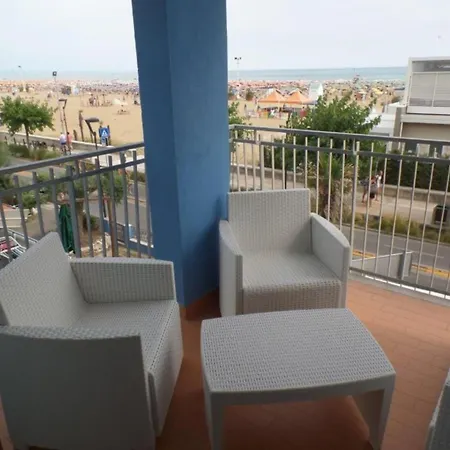Seafront Flat With Splendid Views From The Terrace